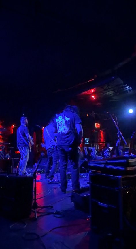 Don't Flinch performing live — photo 18