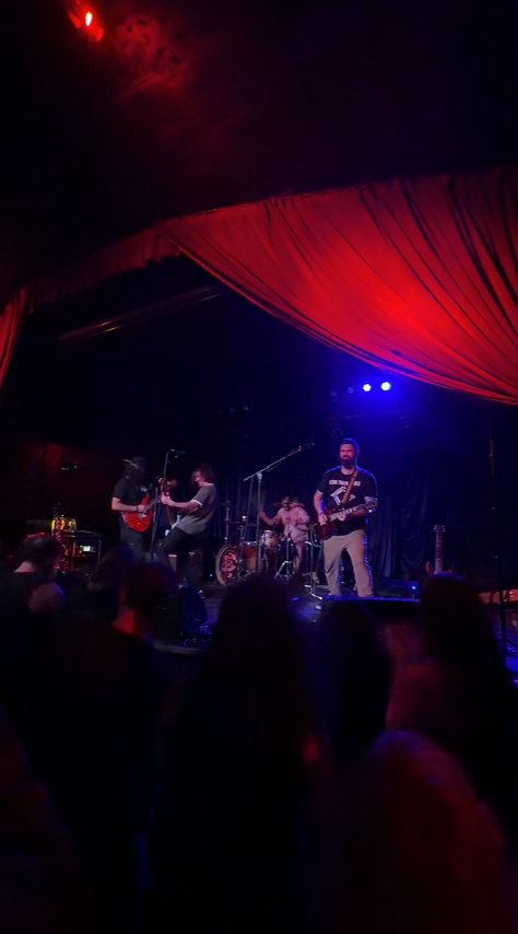 Don't Flinch performing live — photo 25